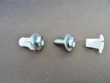 TOYOTA NUT SCREWS FRONT BUMPER